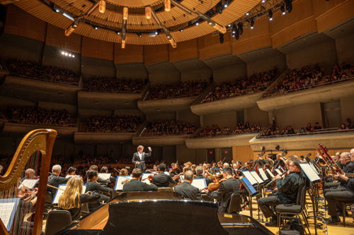 Gustavo Gimeno conducting the TSO (Photo by Allan Cabral/Courtesy of the Toronto Symphony Orchestra)