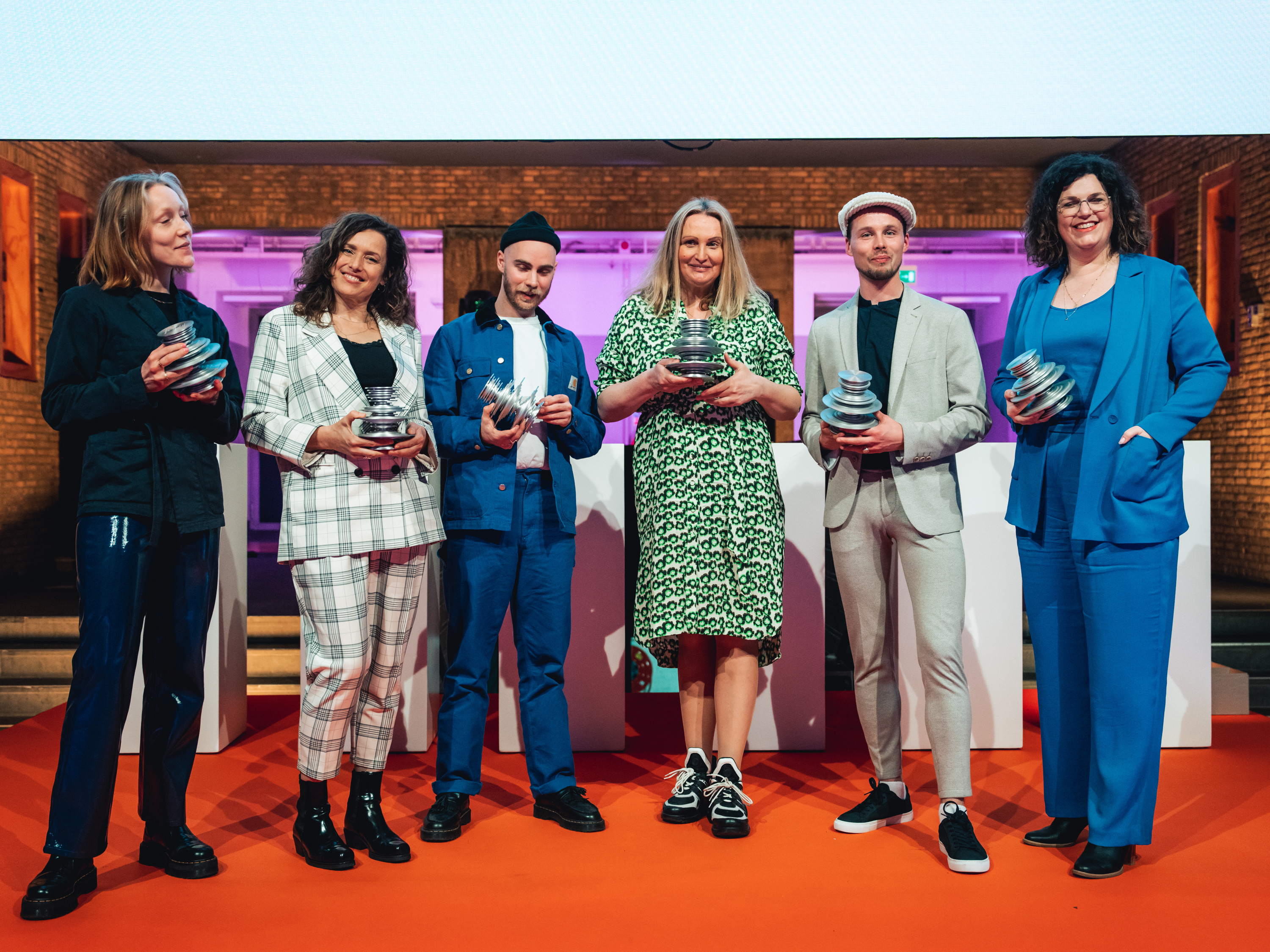 Nina Mouton & Sam D'hondt winnen Storytel Award voor Beste Luisterboek en Beste Voorlezer
