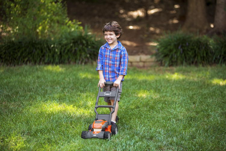 ©Husqvarna Toy Mower Kid
