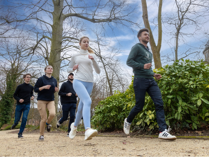 Studenten en docenten Thomas More sluiten academiejaar sportief af voor goed doel