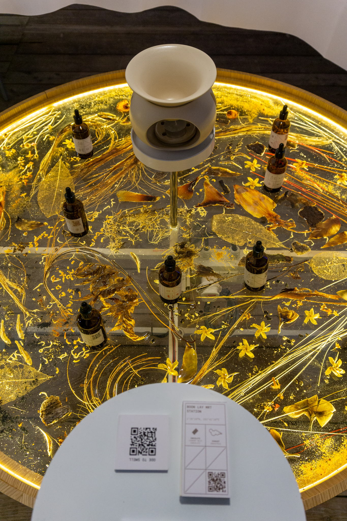 Singapore Pavilion Exhibit: Ode to Smell by Hyphen Architects, Brian Khoo Zonghan and Mary Ann Ng (detail) - 2021, Tomohisa Miyauchi ©