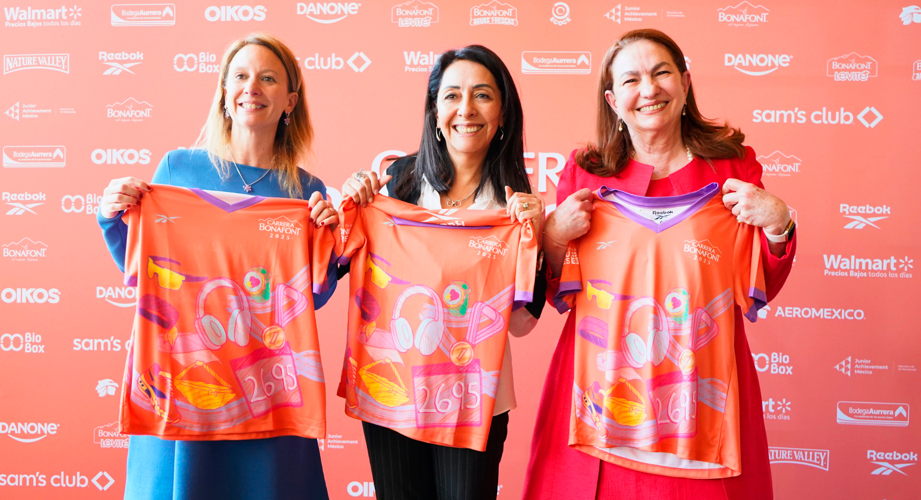 Laura Rapino: VP de Marketing Danone México, Silvia Dávila: Presidente Latam y Directora General de Danone México y Moni pizani orsini - Representante de ONU Mujeres México