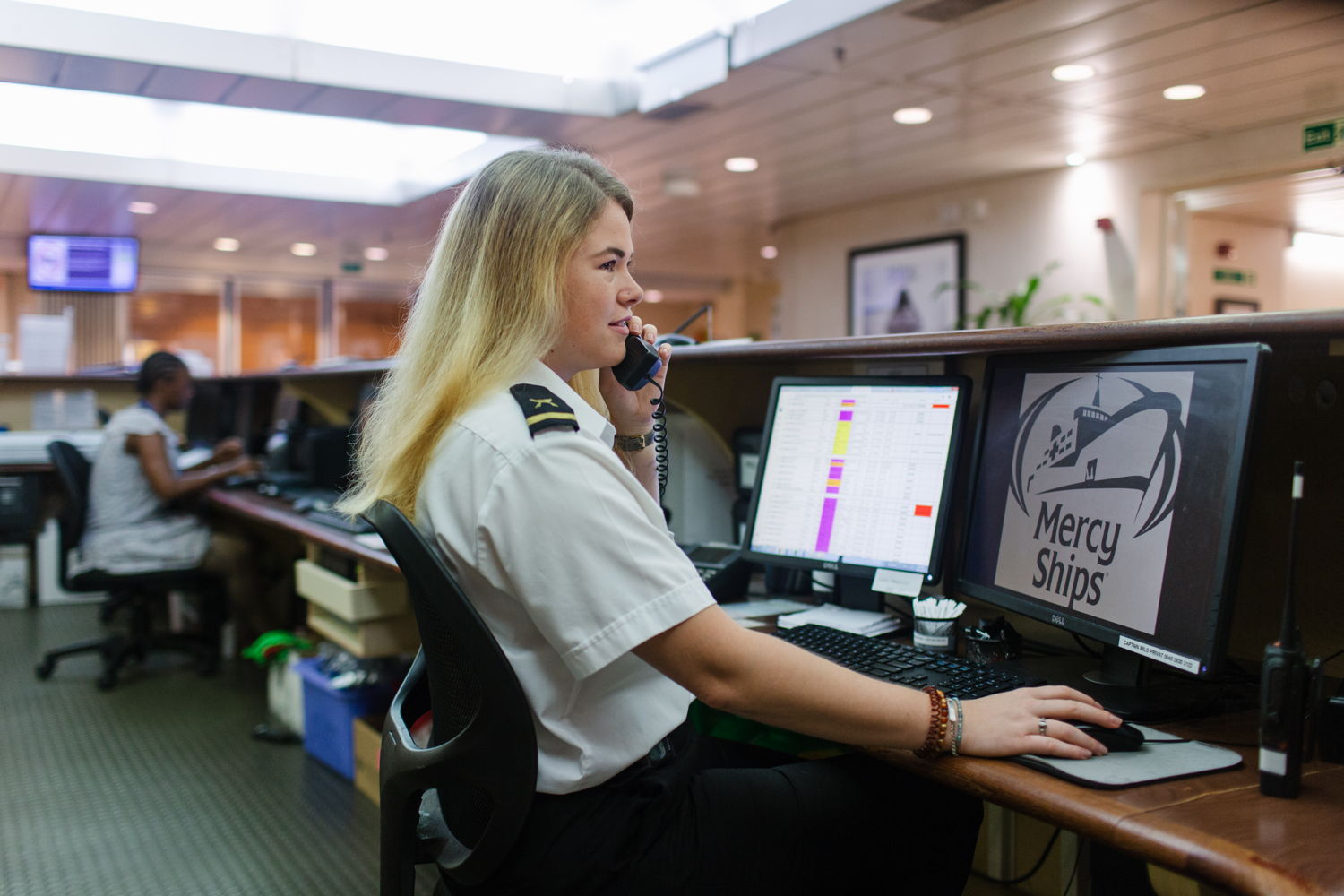 An der Rezeption war Sina die zentrale Anlaufstelle für Besucher und Mitarbeiter. © Mercy Ships