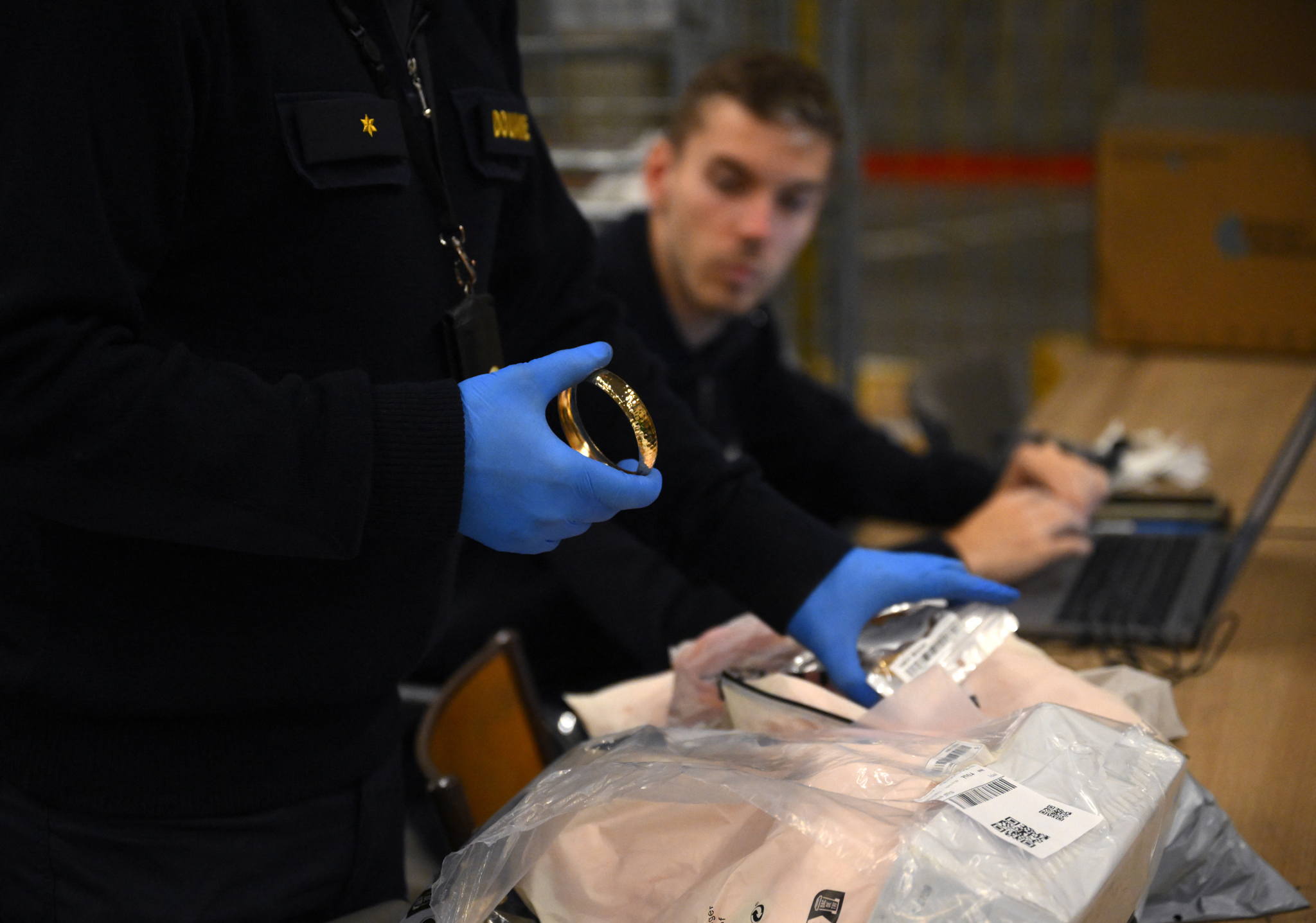 Customs only able to inspect 0.006% of goods passing through Liège Airport