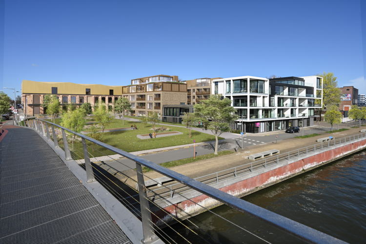 Ontwerpbeeld van site vanuit de brug.