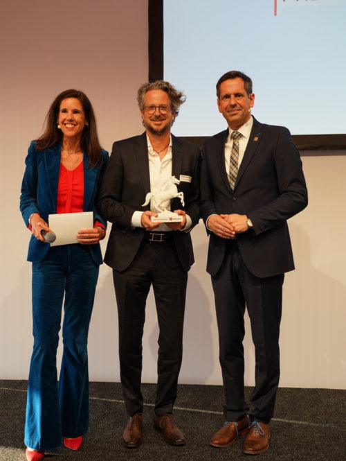 Corinna Egerer, Daniel Sennheiser und Olaf Lies