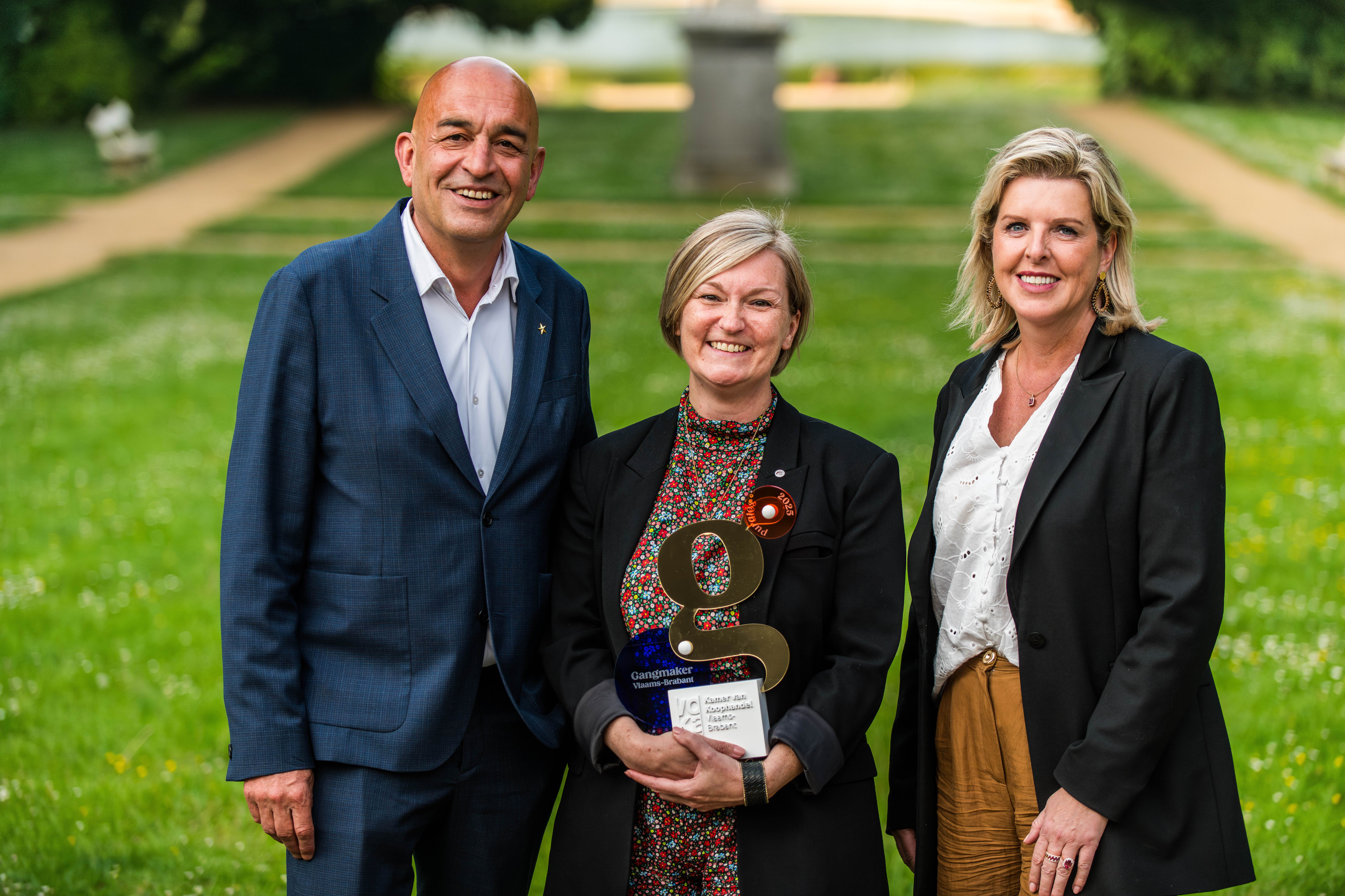 Kris Claes, gedelegeerd bestuurder Voka-KvK Vlaams-Brabant, Nathalie De Grauwe, general manager Belux, Daniëlle Vanwesenbeeck, voorzitter Voka-KvK Vlaams-Brabant Kris Claes, gedelegeerd bestuurder Voka-KvK Vlaams-Brabant, Nathalie De Grauwe, general manager Belux, Daniëlle Vanwesenbeeck, voorzitter Voka-KvK Vlaams-Brabant