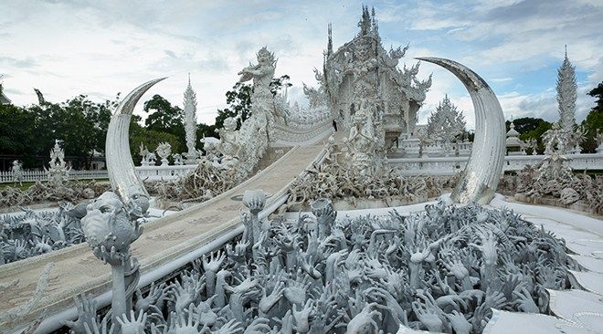 Chiang-Rai_Wat-Rong-Khun-3
