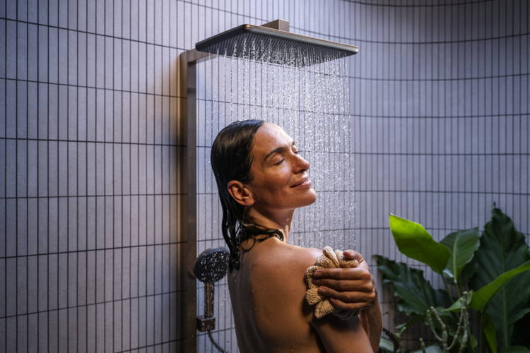 ©hansgrohe Raindance Alive