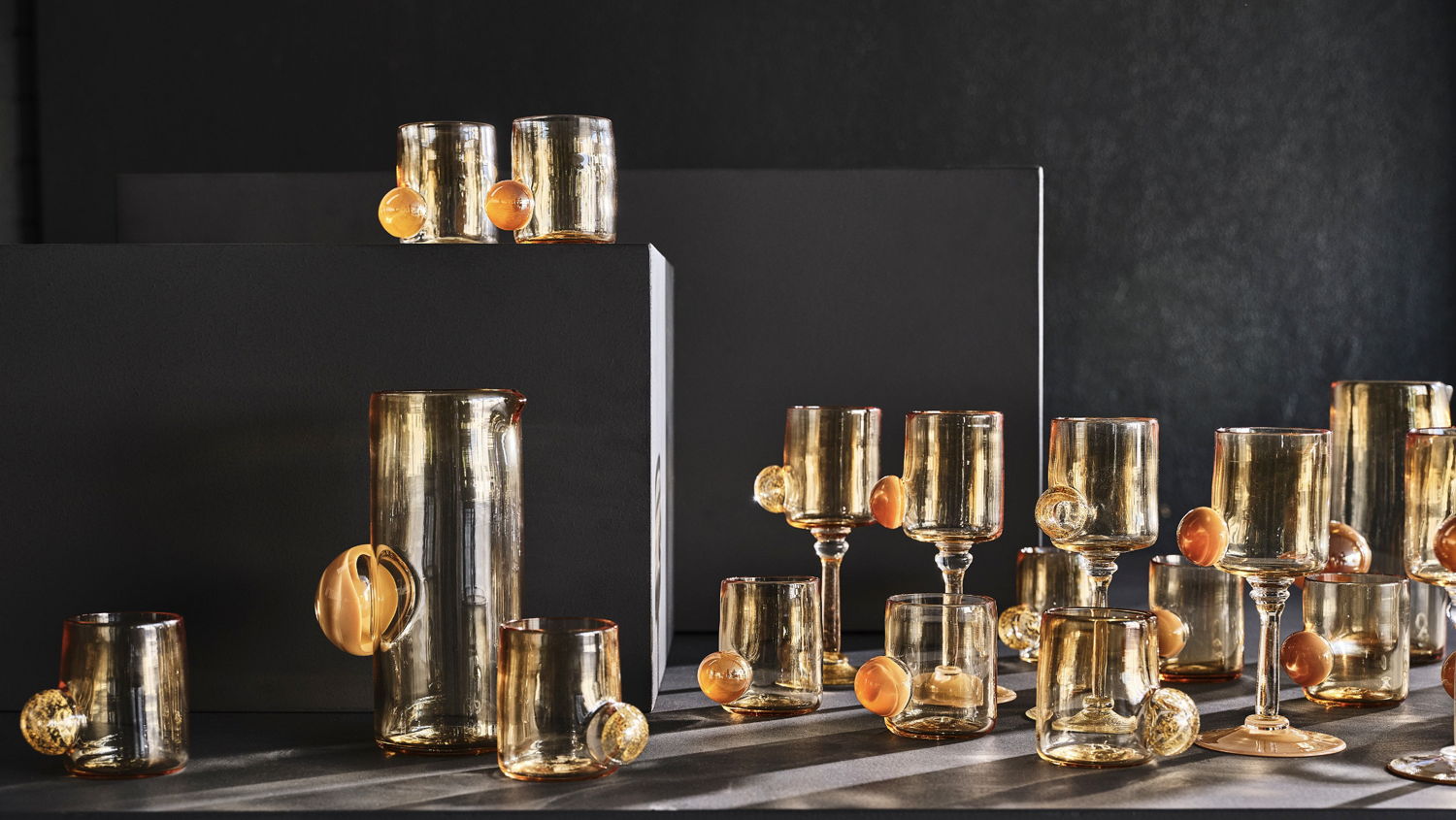 Sticky Glass x Kelly Wearstler, Autumn Gallery 2022 I www.kellywearstler.com (Image credit: The Ingalls)