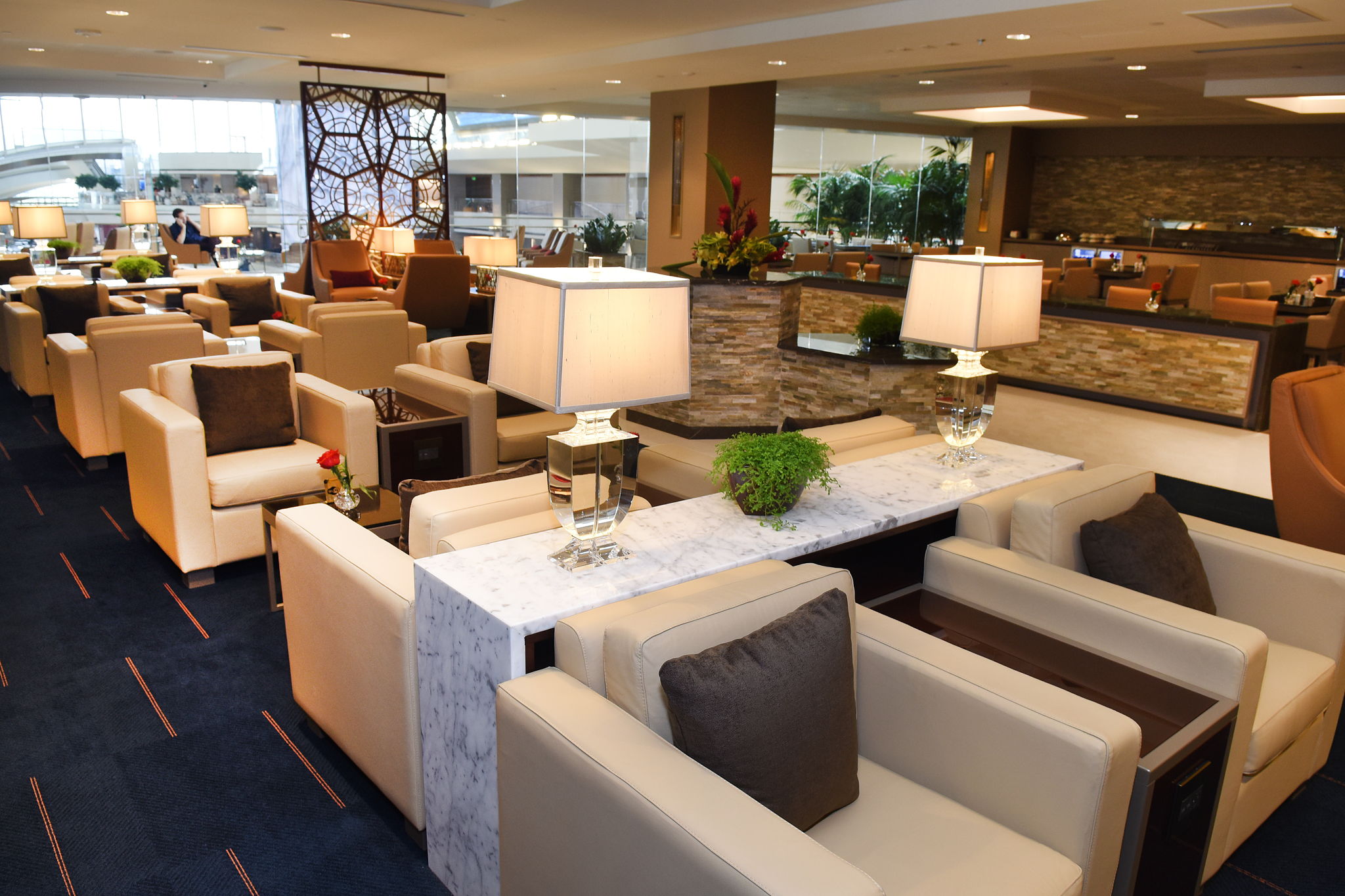 Emirates Opens a Dedicated Lounge at Los Angeles International Airport