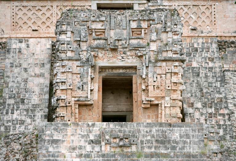 Entrance to The Temple of the Magician or House of the Dwarf, c. 900 AD, Puuc architecture. AKG1639192 © akg-images / Manuel Cohen