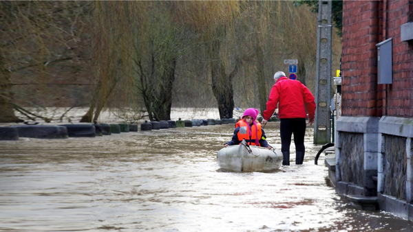 Mastercard réagit aux inondations historiques en Europe