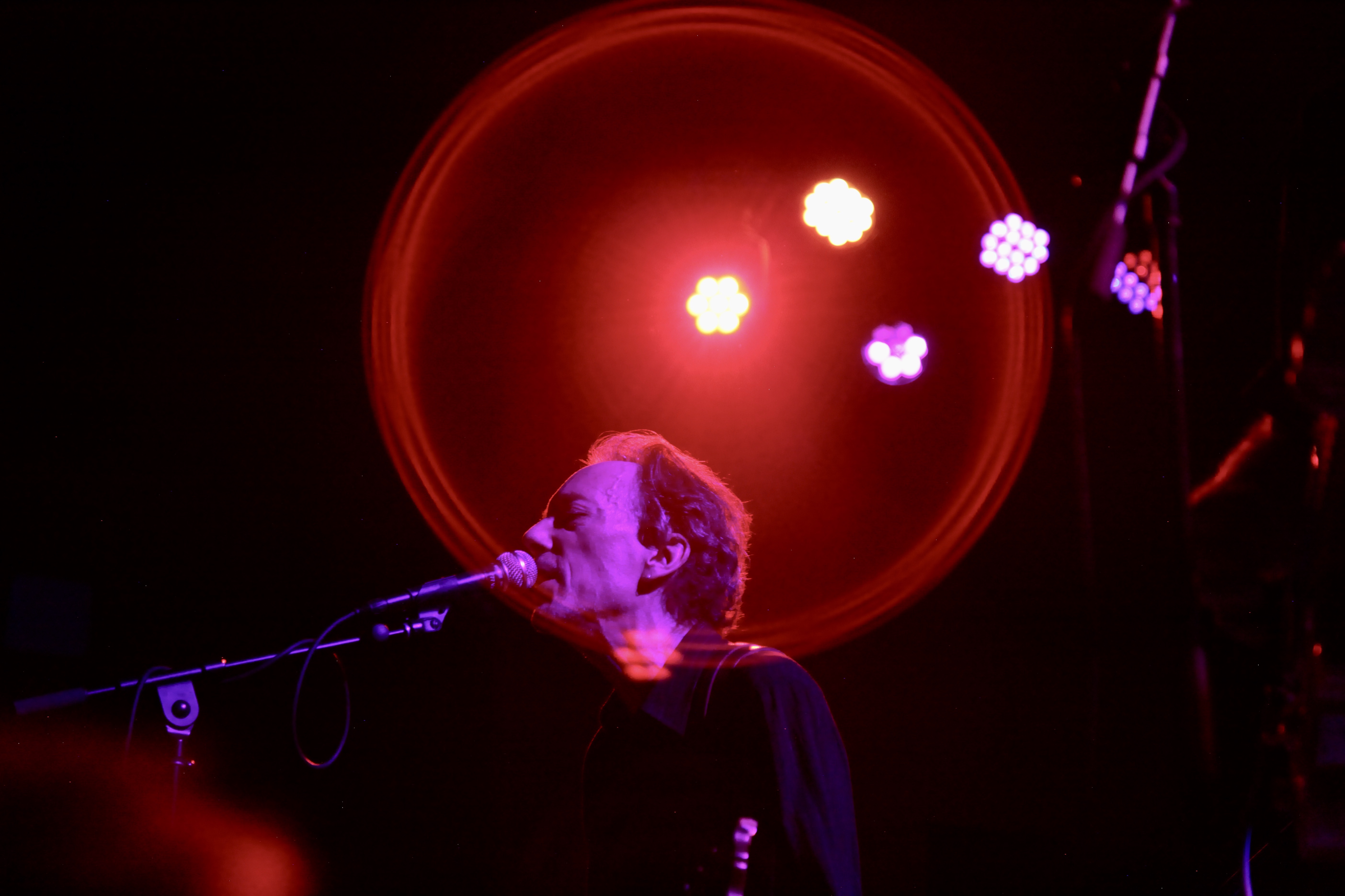 Steve Barton - live on stage