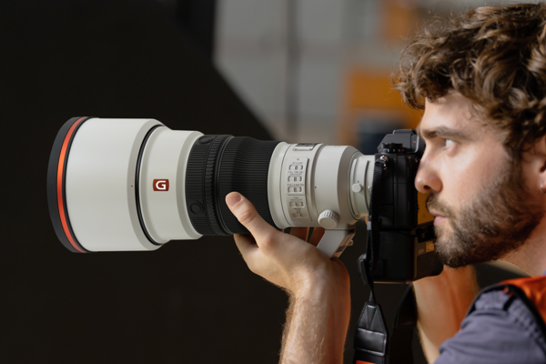 Sony releases the world’s lightest large-aperture telephoto prime lens G Master FE 300mm F2.8 GM OSS