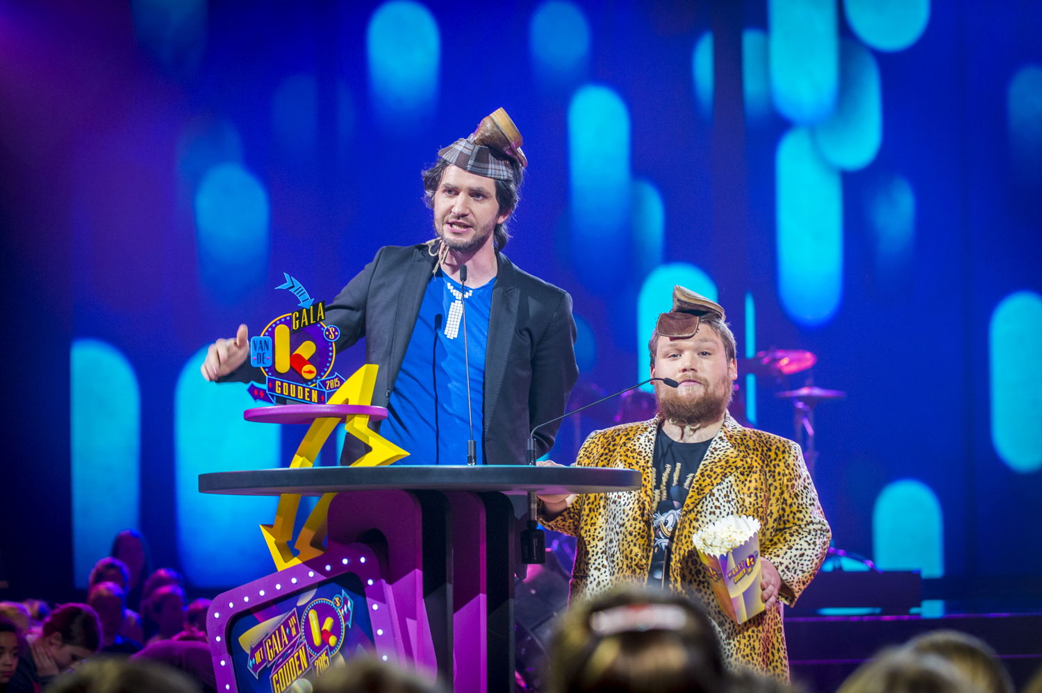 Lieven Scheire en William Boeve (uitreikers Hype van het jaar) - (c) Frederik Beyens