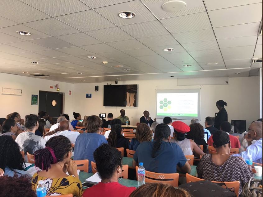 Présentation de Crispin d'Auvergne, Coordinateur pour le Changement climatique et la Gestion des Risques à l’OECS Crédits photos : Twitter @RUD_GP