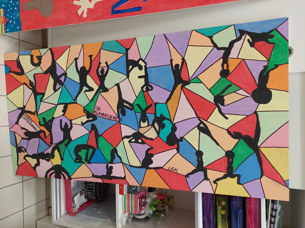 Eerste plaats 'Gymnastiek Kunstfabriek'-scholenactie: Klavertje Vier (Berchem) 