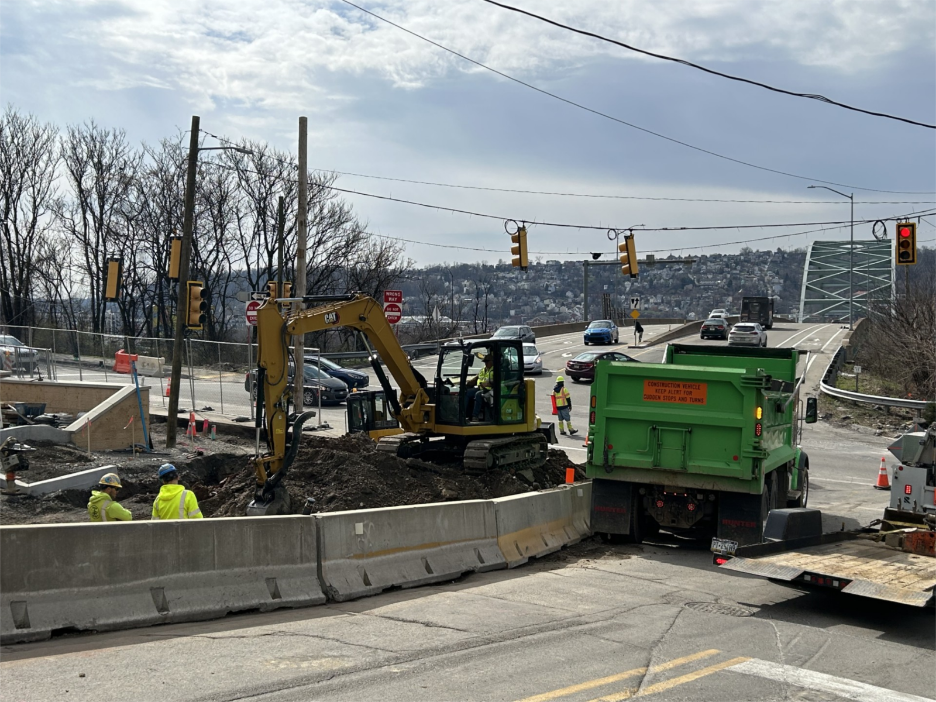 Intersection of Fifth Avenue and Kirkpatrick Street across from the Birmingham Bridge