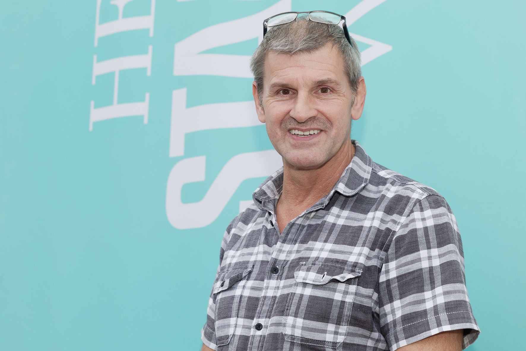 Walter Giebel arbeitet seit mehr als 30 Jahren in der tontechnischen Abteilung des Staatstheaters Walter Giebel arbeitet seit mehr als 30 Jahren in der tontechnischen Abteilung des Staatstheaters
