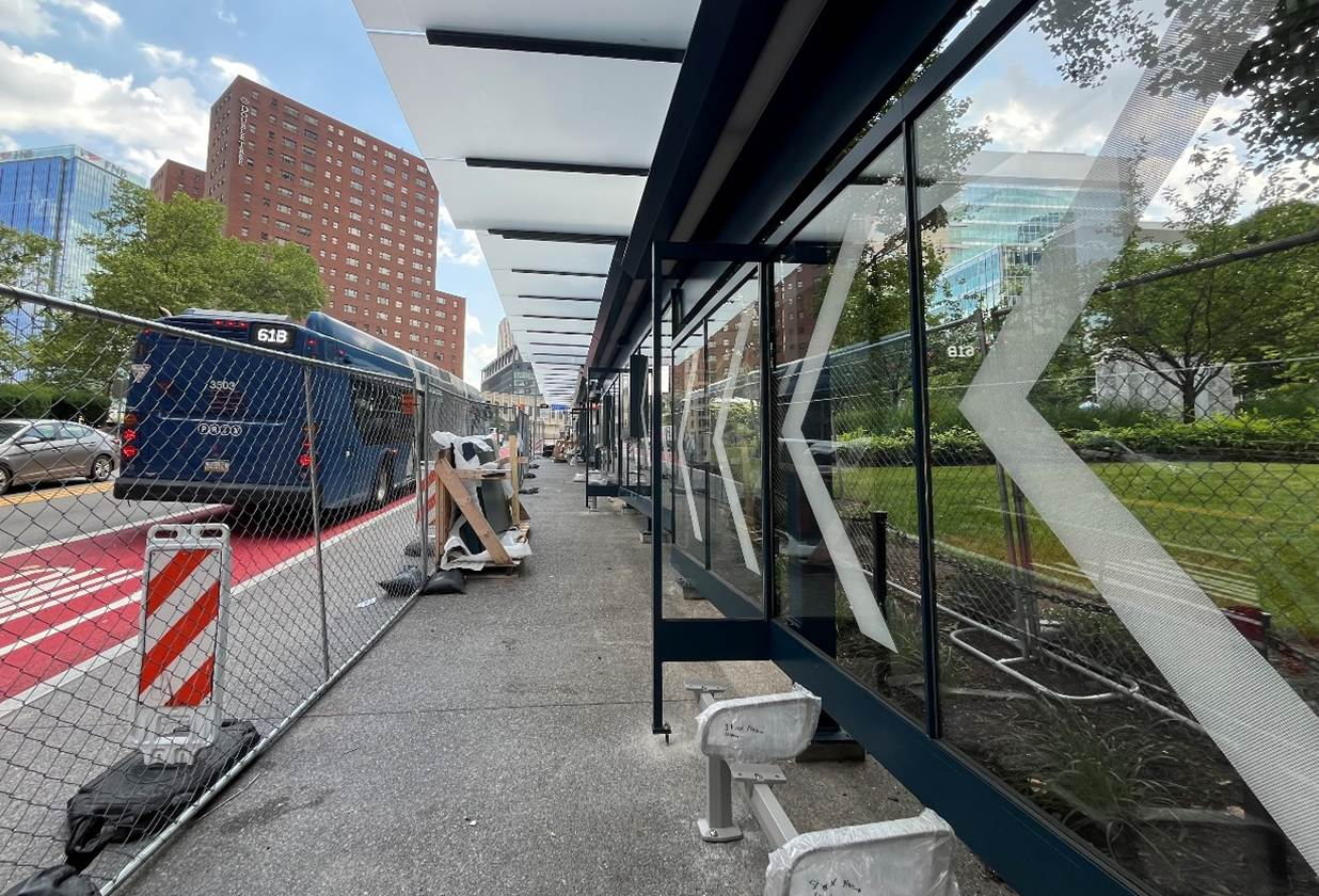 Glass panels recently installed at Steel Plaza PRTX Station