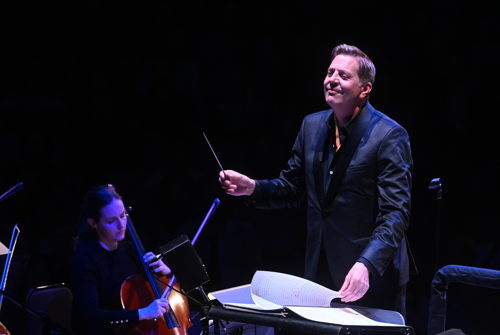 Steven Renieke conducting the TSO