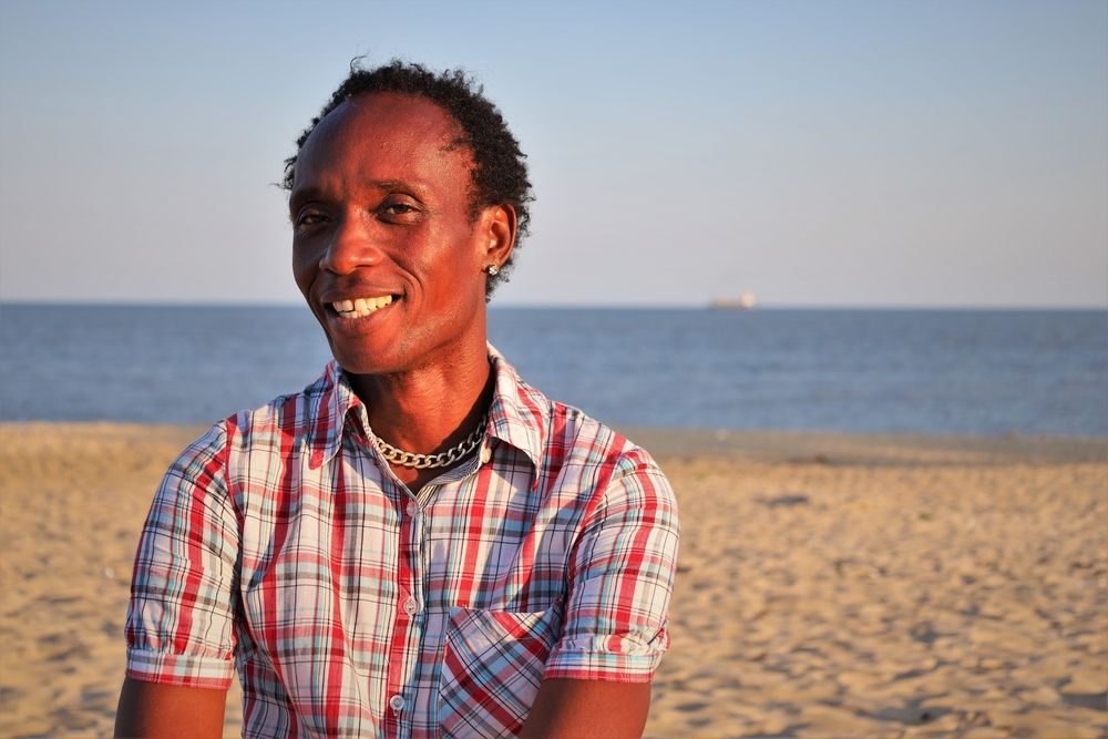 “Trans women and men who have sex with men (MSM) used to face multiple barriers in accessing healthcare services in Beira. Today - thanks to the multiple trainings, activities, and awareness-raising initiatives targeting health professionals - trans women can go to the hospital, feel accepted, and receive treatment without feeling discriminated” says Suzy, a trans woman in Beira, central Mozambique. Photographer: Martim Gray Pereira | Location: Mozambique | Date: 15/05/2023