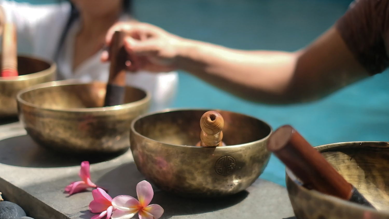 Anantara Uluwatu Bali Resort – Tibetan Singing Bowls_01