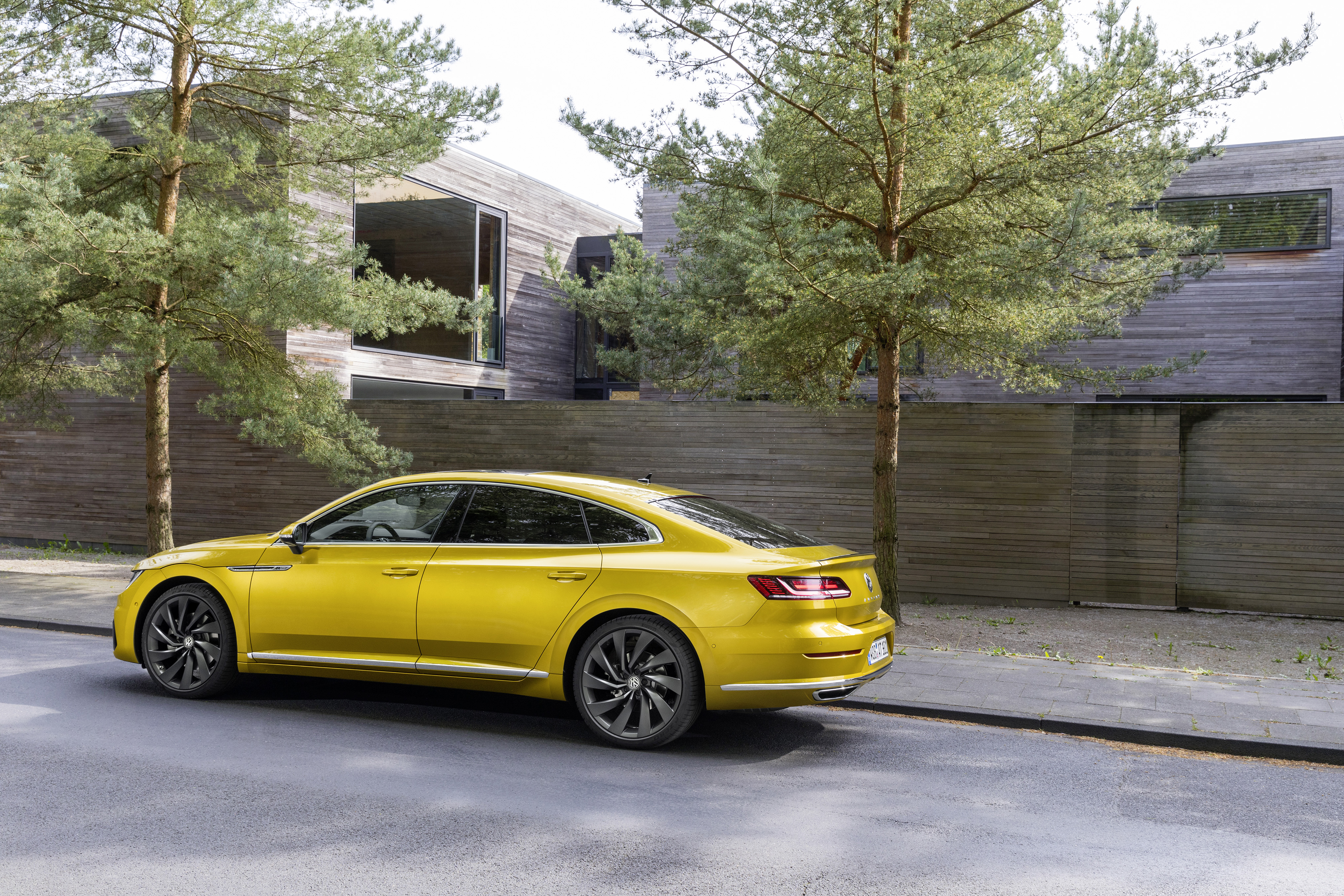 Volkswagen arteon. Фольксваген Arteon 2020. Новый Фольксваген Артеон 2020. VW Arteon r универсал. Volkswagen Arteon 2017 года.