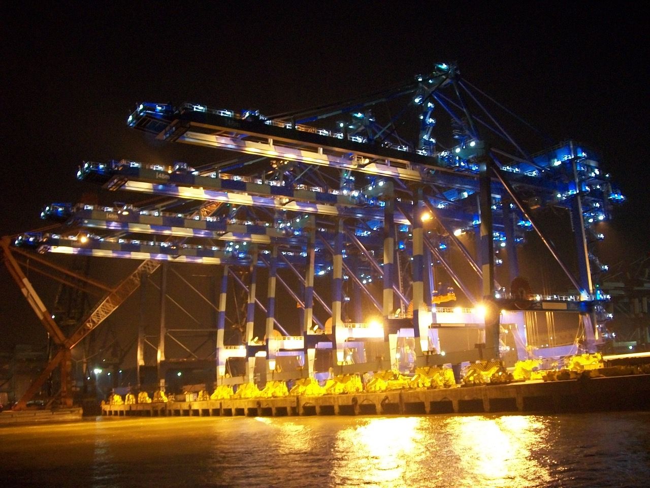 These container cranes are undergoing commissioning.