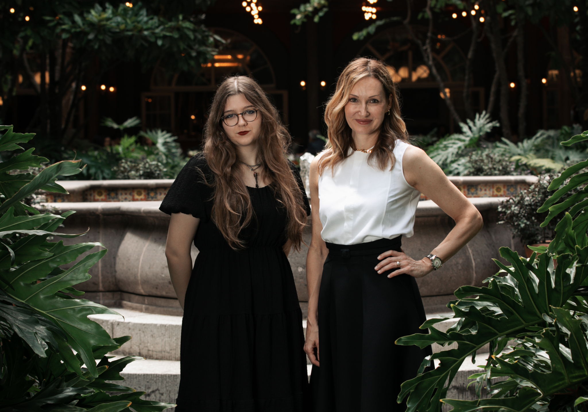 Four Seasons Mexico City promotes artistic talent by collaborating with Dahlia SL founded by Dahlia and Belinda Labatte, important gallerists of the emerging art scene