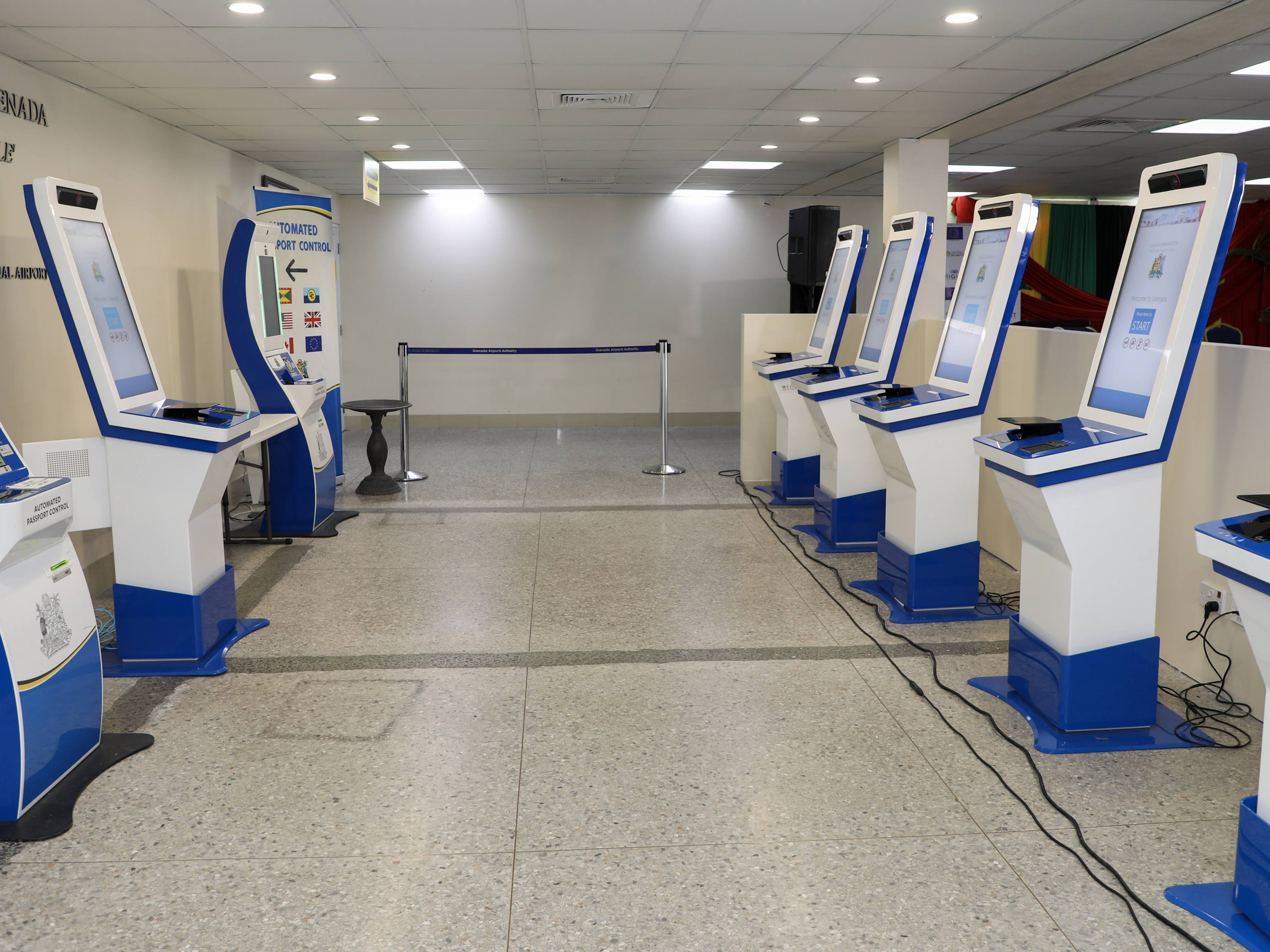 OECS supports Grenada’s efforts to advance border automation with the delivery of six automated kiosk machines     