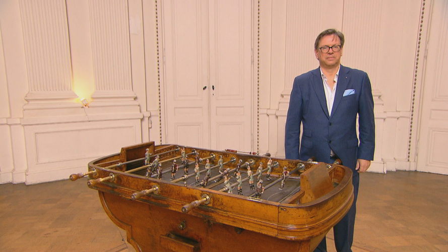 Michel met Spaanse kickertafel