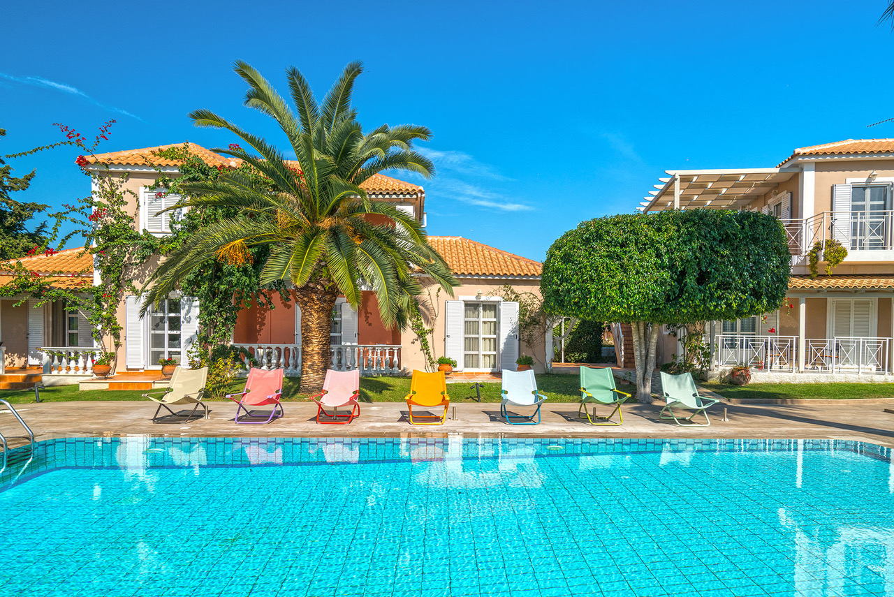 https://www.corendon.be/griekenland/zakynthos/kalamaki/aeolos-boutique-resort?search=aeolo