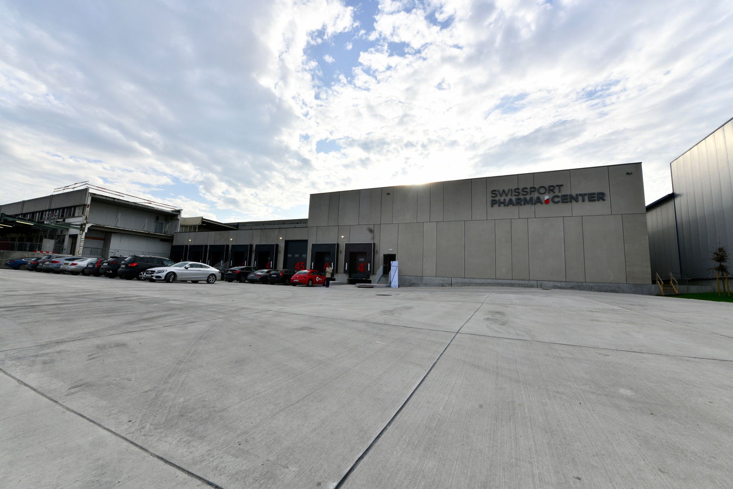 Swissport Pharma Center