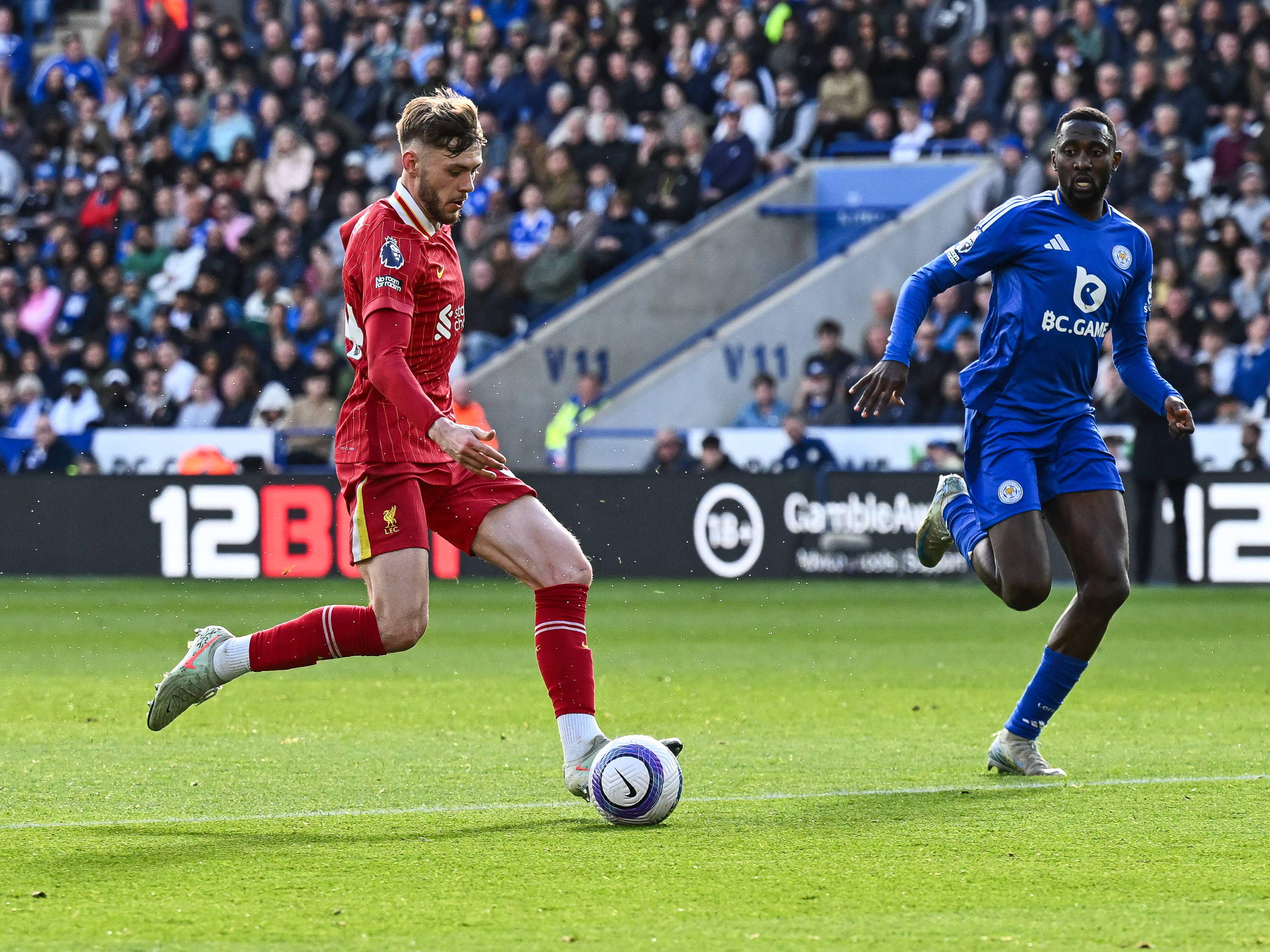 Orange Belgium signs deal to broadcast Premier League and Bundesliga via Play Sports channels