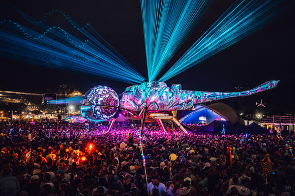 Sennheiser Spectera helps Arcadia's Dragonfly soar at Glastonbury 2025