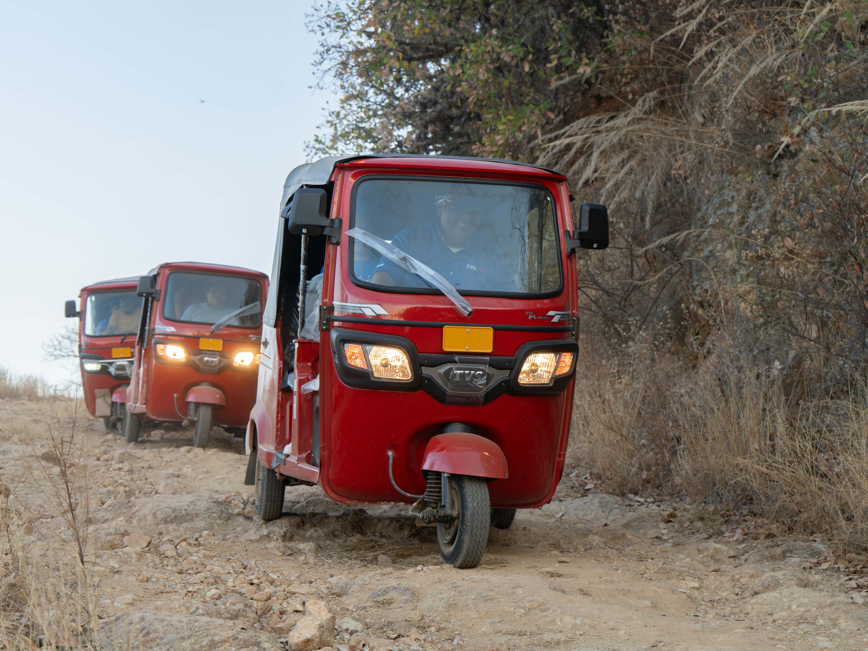 El rey de los vehículos de tres ruedas: TVS Motor Company lanza TVS King Duramax Plus y TVS King Deluxe Plus en México 