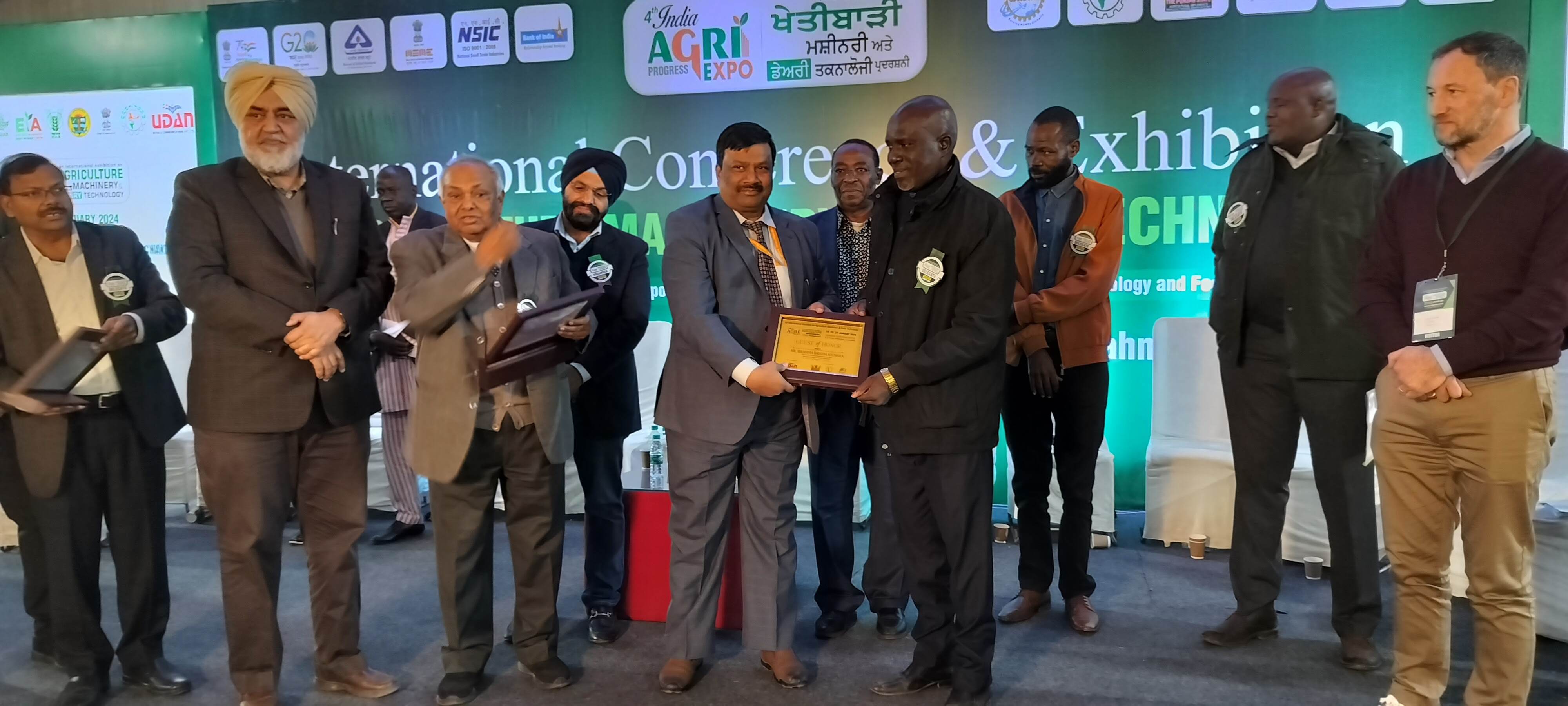 Presenting acknowledgements at the India-Africa Dialogue on Farm Mechanization Presenting acknowledgements at the India-Africa Dialogue on Farm Mechanization