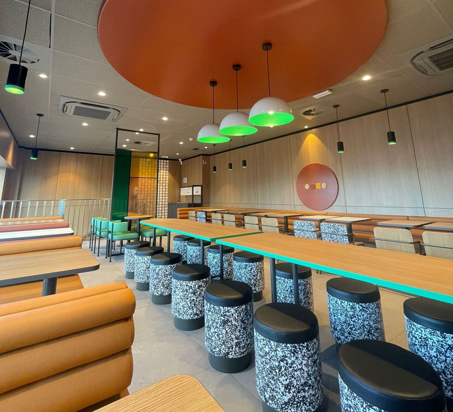 Vernieuwd McDonald’s restaurant in Oostende opent vanaf vandaag terug de deuren