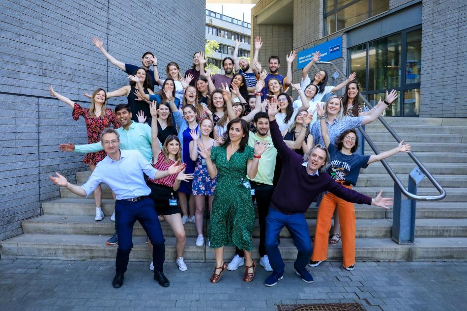 A group photo of the Lab of Neurobiology at the VIB-KU Leuven Center for Brain & Disease Research, where Philip Van Damme and Ludo Van Den Bosch have collaborated in ALS research for over 20 years.
