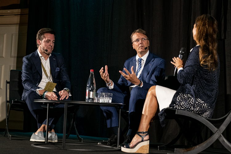Interactive sofa sessions with Rik Vandenberghe (Besix) and Bart Versluys at Realty Summit 2019