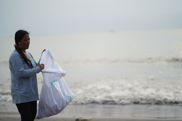 宏碁攜手塑膠銀行承諾從環境中收集50噸塑料廢棄物