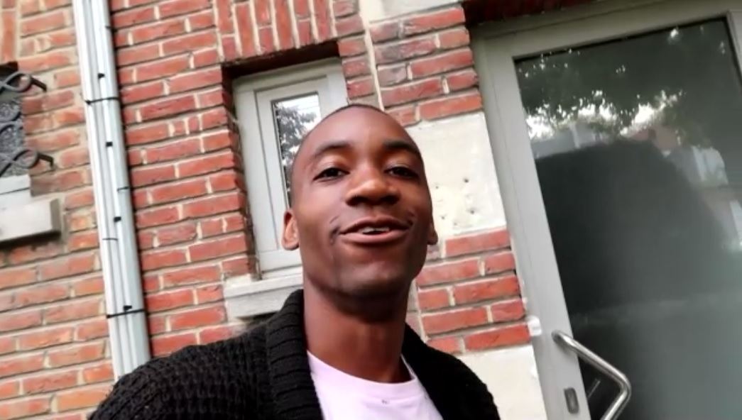 Iedereen beroemd 'Op kot' - Stefan