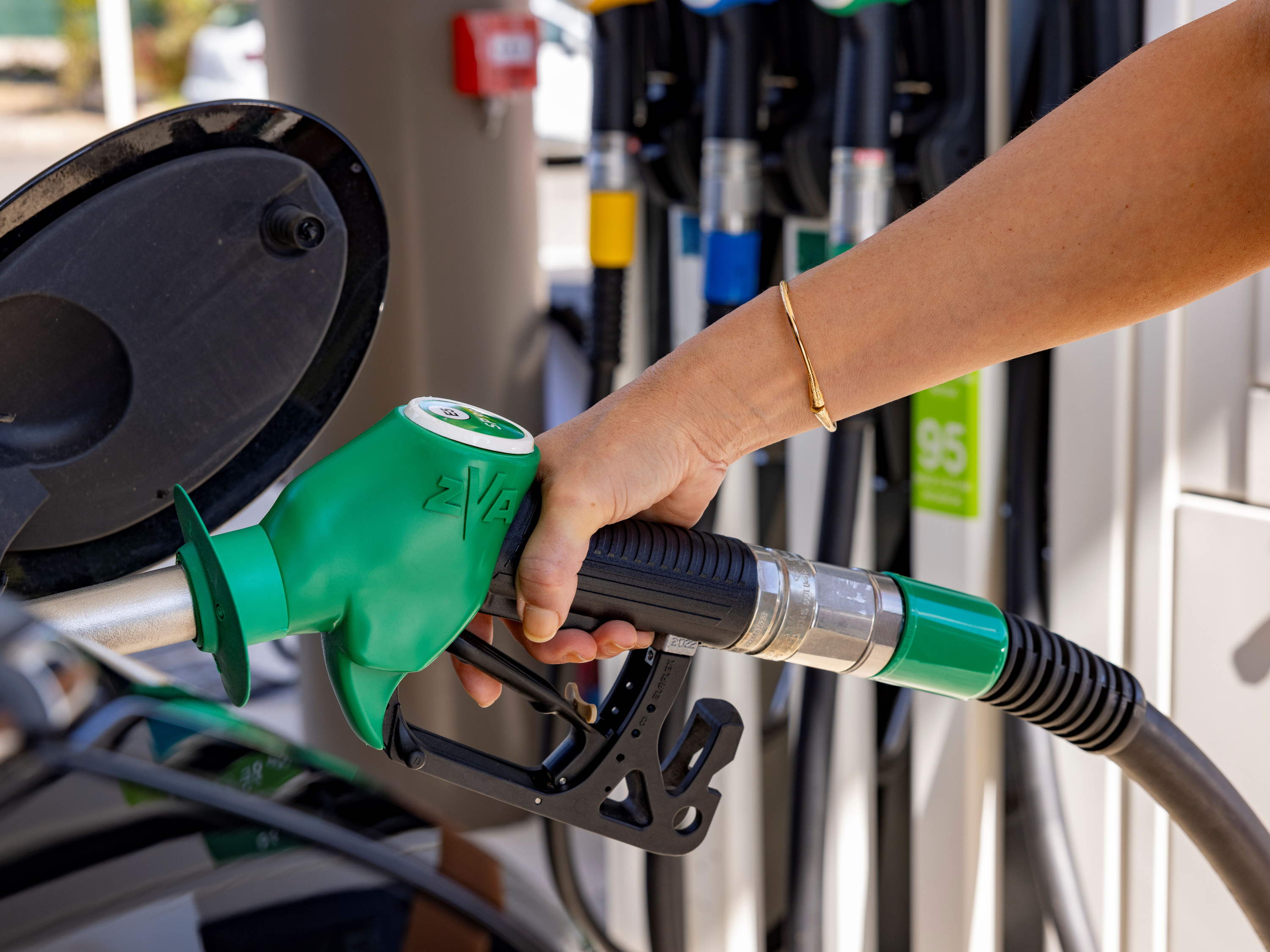 Worldline et MAES révolutionnent l'achat de carburant dans les stations-service grâce à une application mobile