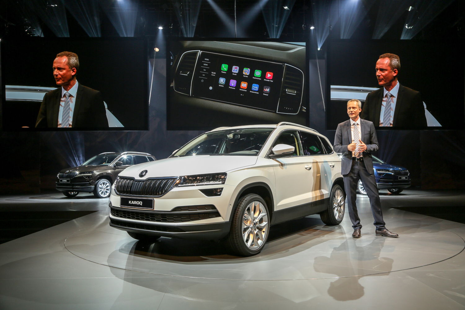 On 18 May 2017, Member of the Board of Management for Technical Development Christian Strube presented the new ŠKODA KAROQ compact SUV.