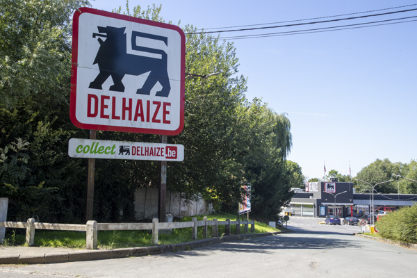 Personal threats, smeared facades, smashed windows and slashed tyres: how the conflict at Delhaize got out of hand