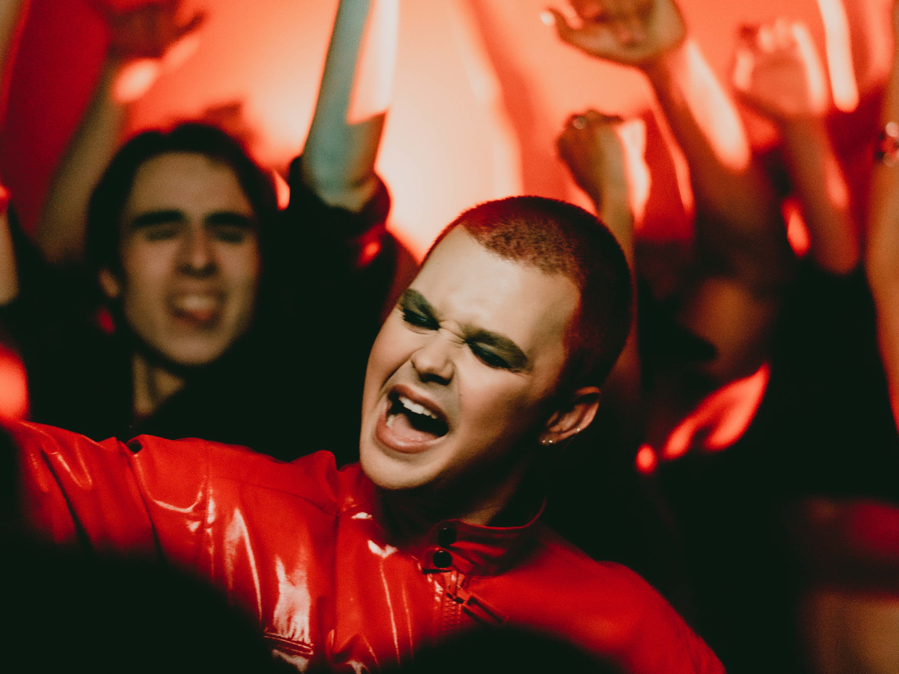 PRIMEUR: Red Sebastian lost videoclip van Songfestival-nummer 'Strobe lights'