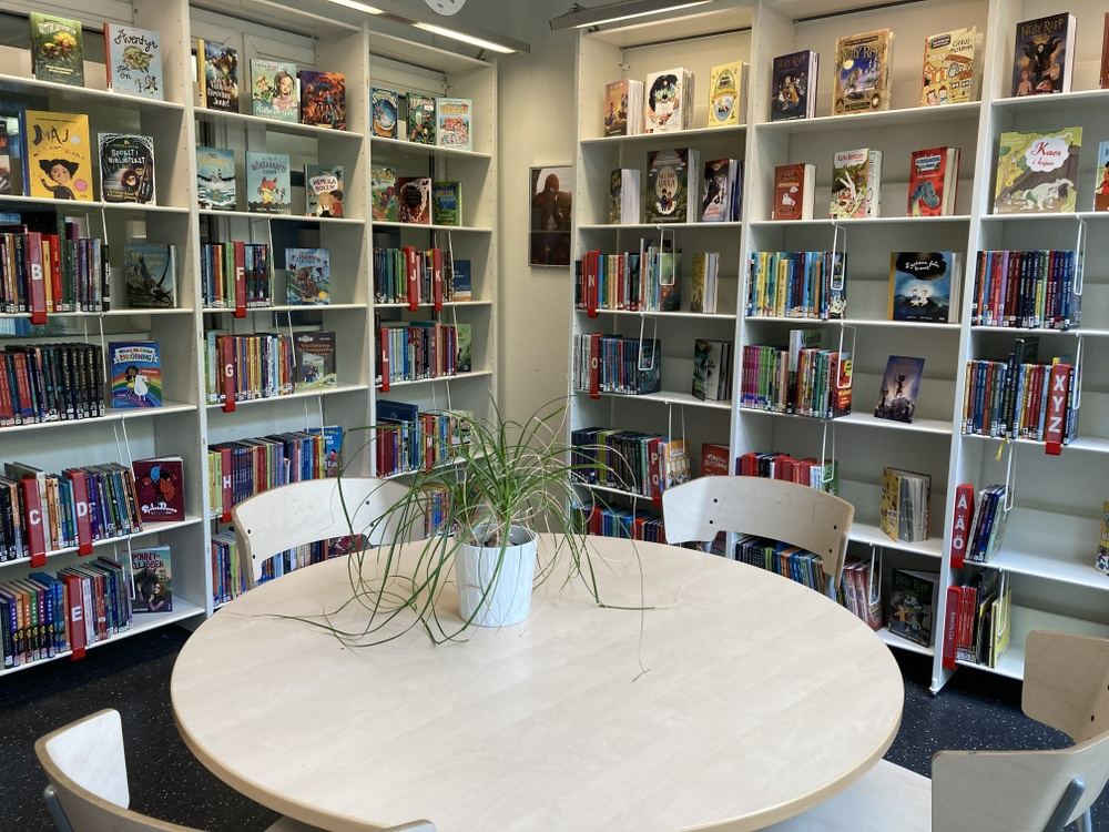 Årets skolbibliotek 2024 tilldelas Nydalaskolan, Malmö