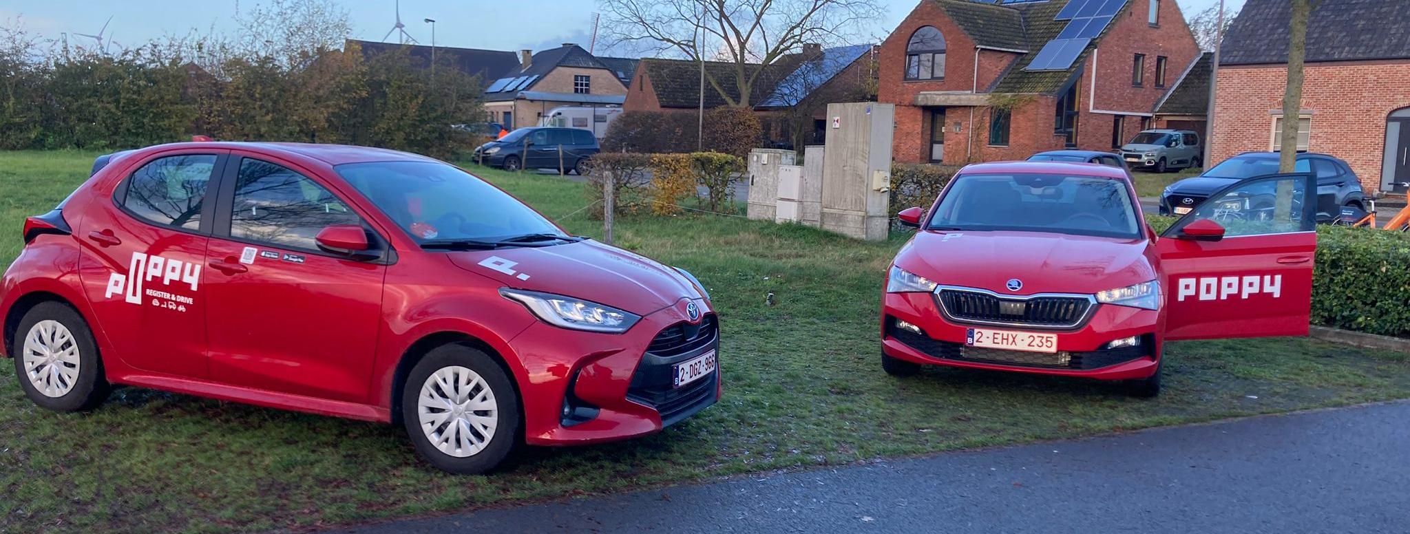 De 2 nieuwe Poppy deelwagens in de Polder
